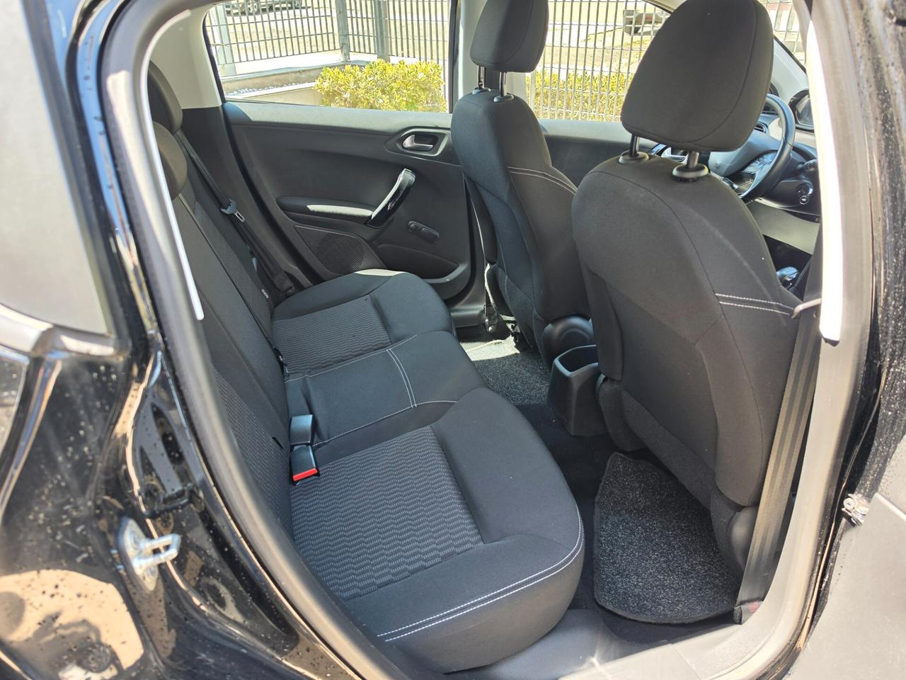 Peugeot 208 PureTech 82 Stop&Start 5 porte Allure