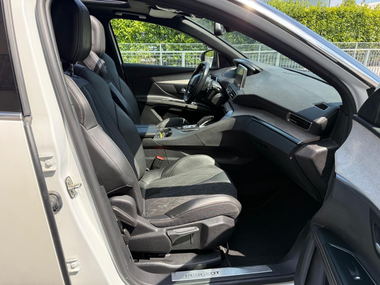 Peugeot 5008 BlueHDi 180 S&S EAT8 GT 7 posti