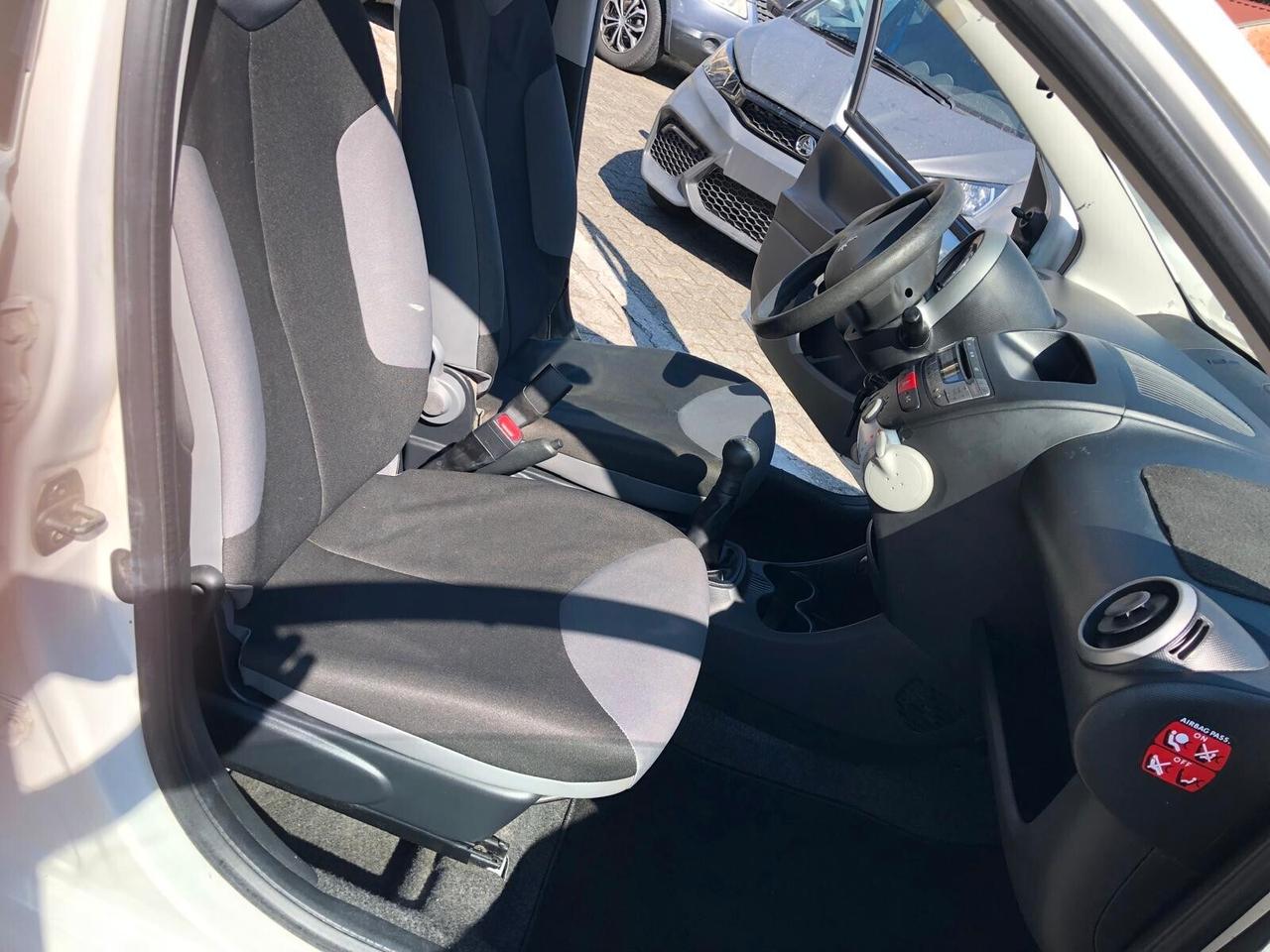 Peugeot 107 1.0 68CV 5p. SUPERGA UNICO PROPRIETARIO GARANZIA EUROPEA CONFORMGEST X 12 MESI RINNOVABILE FINO A 36 MESI!!!