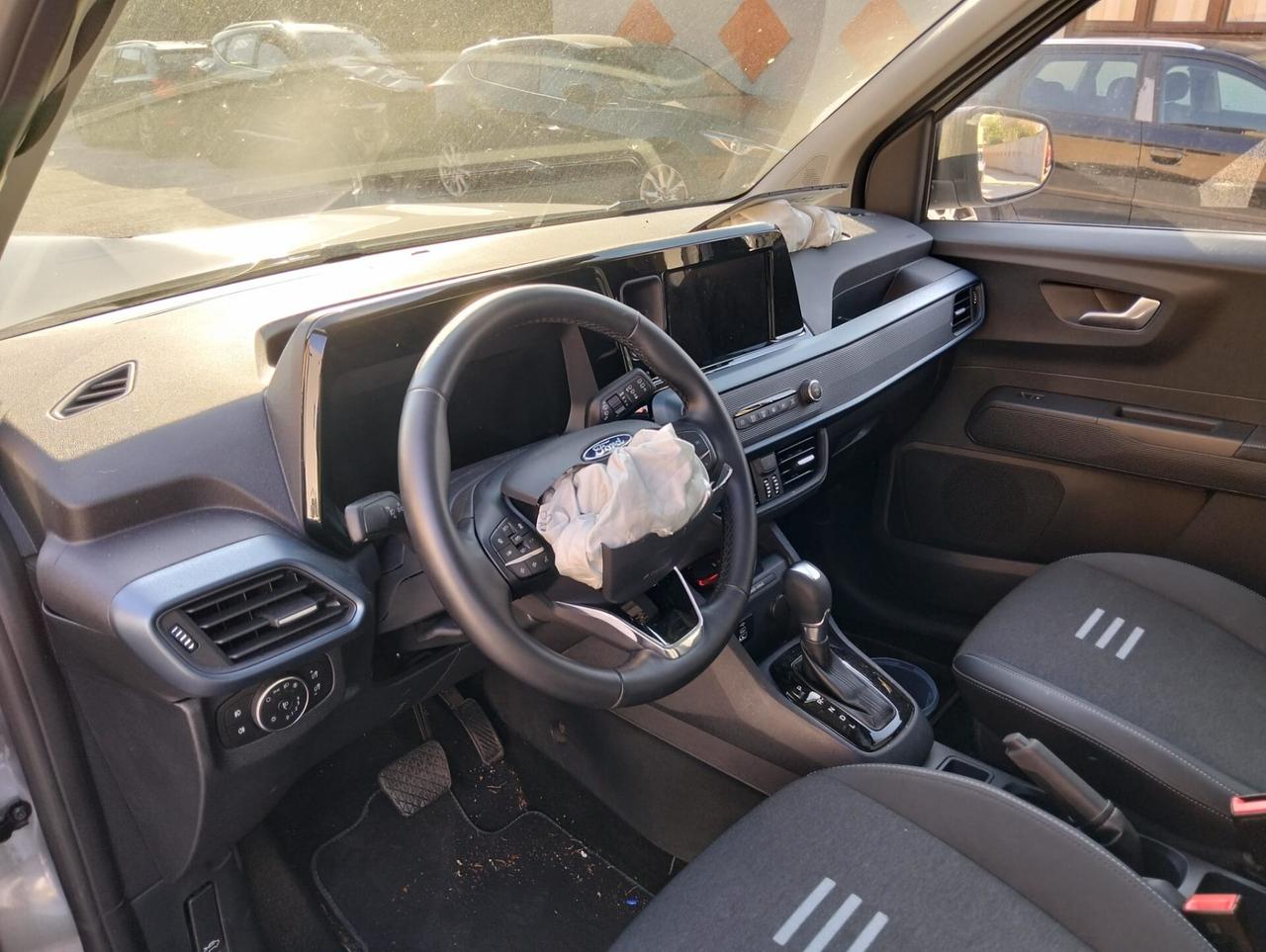 Ford Tourneo Courier 1.0 EcoBoost 2025 SINISTRATO