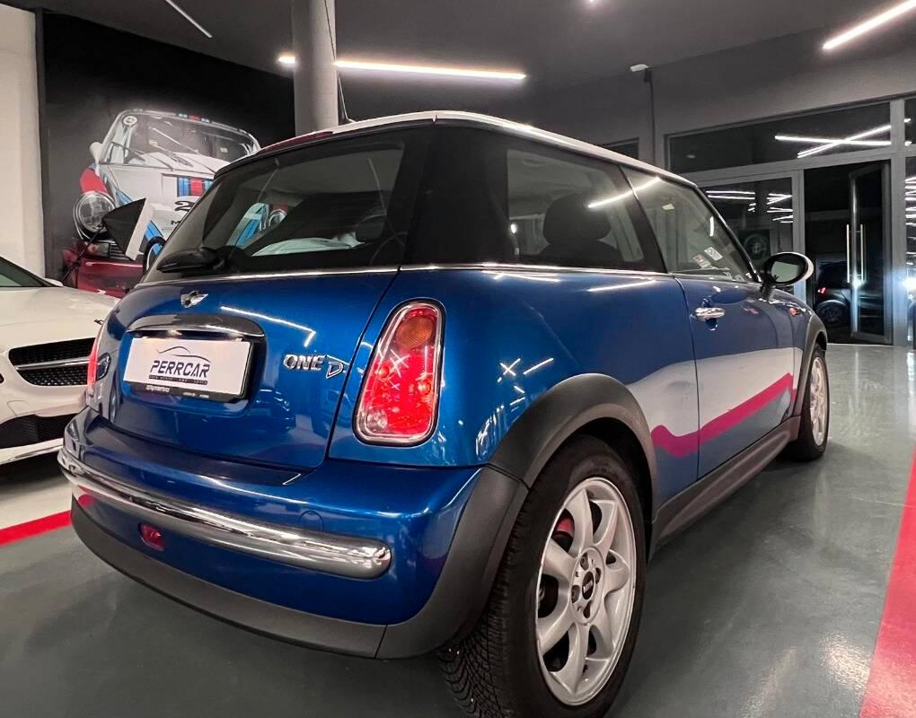 Mini Mini 3 Porte 1.4 One D De Luxe 88cv