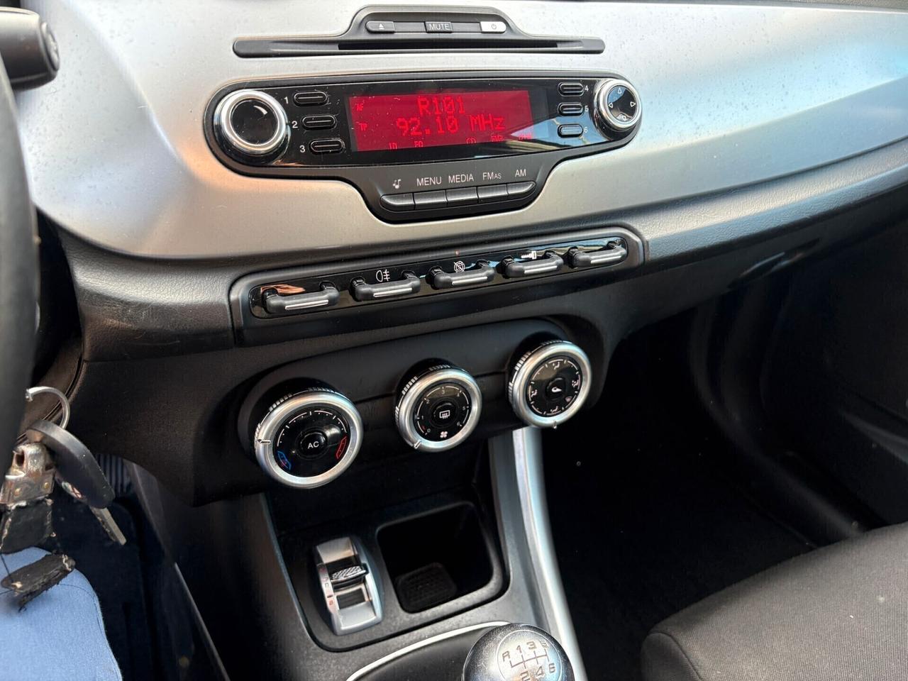 Alfa Romeo Giulietta 1.6 JTDm-2 105 CV Exclusive