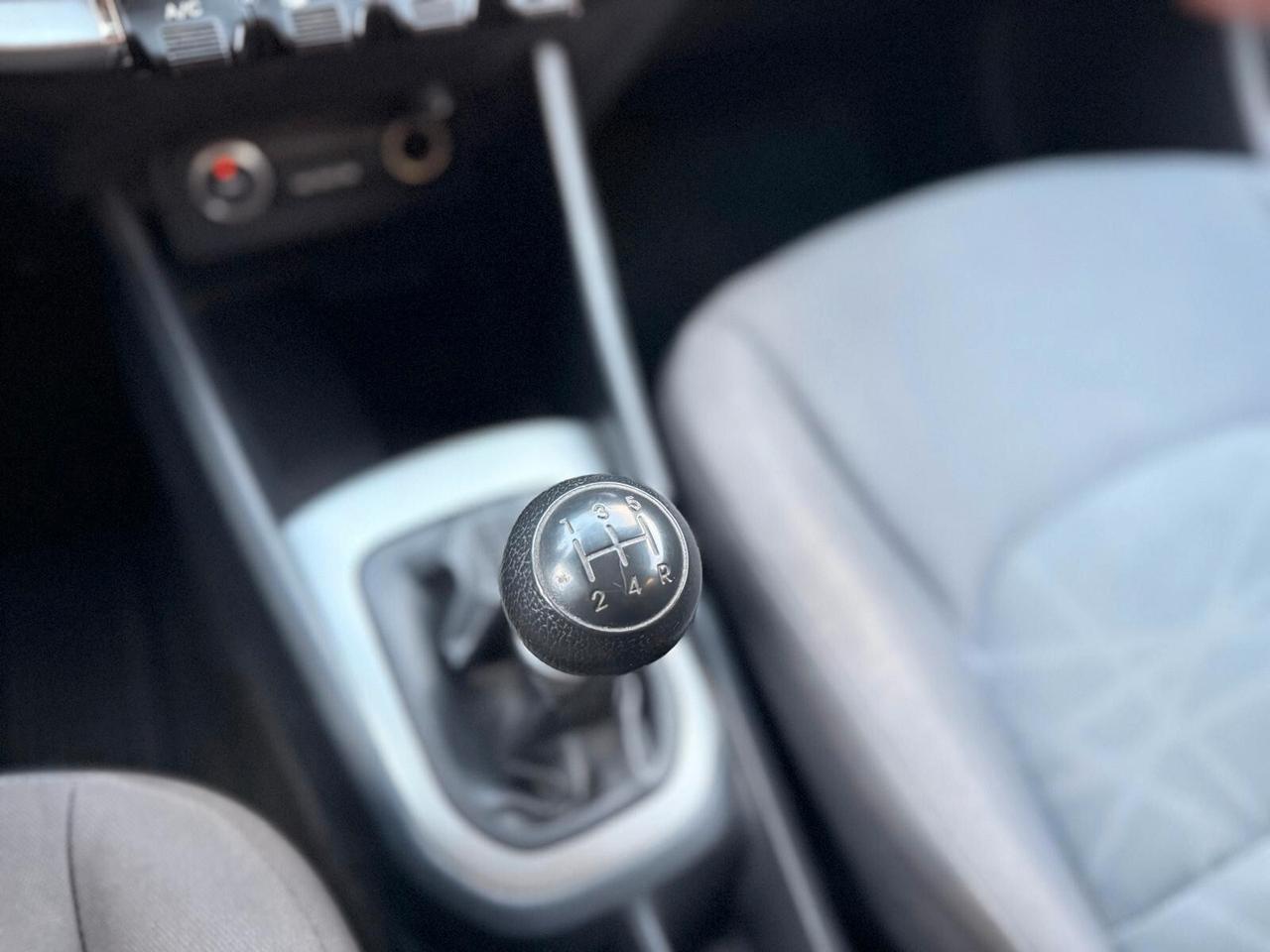 Kia Rio 1.2. GPL NOLEGGIO 35€ AL GIORNO