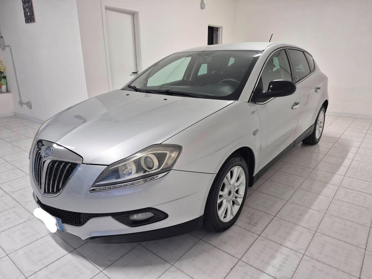 Lancia Delta 1.6 MJT DPF Gold