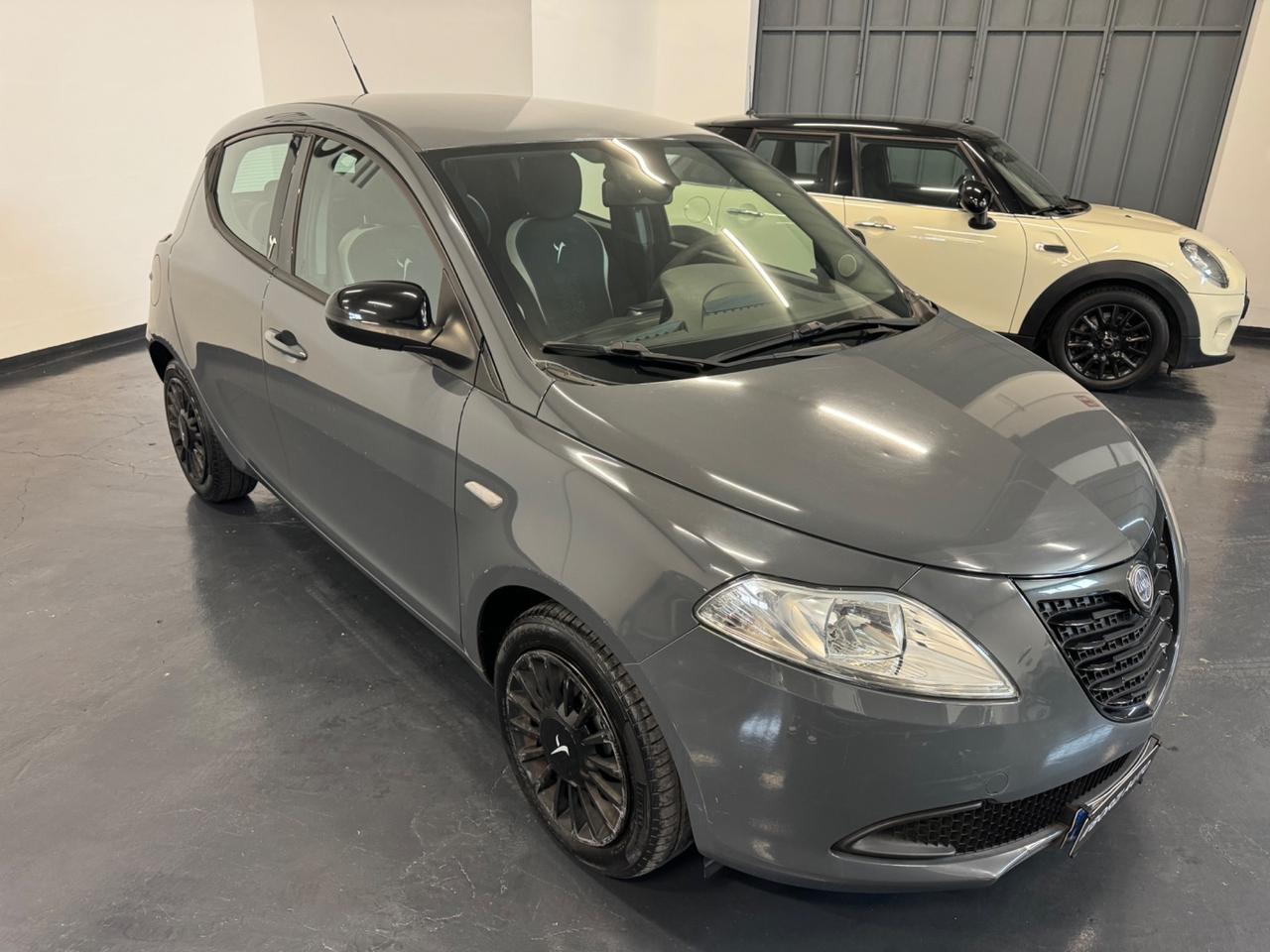 Lancia Ypsilon 1.2 5p Elefantino EURO 6! UNIPRO!