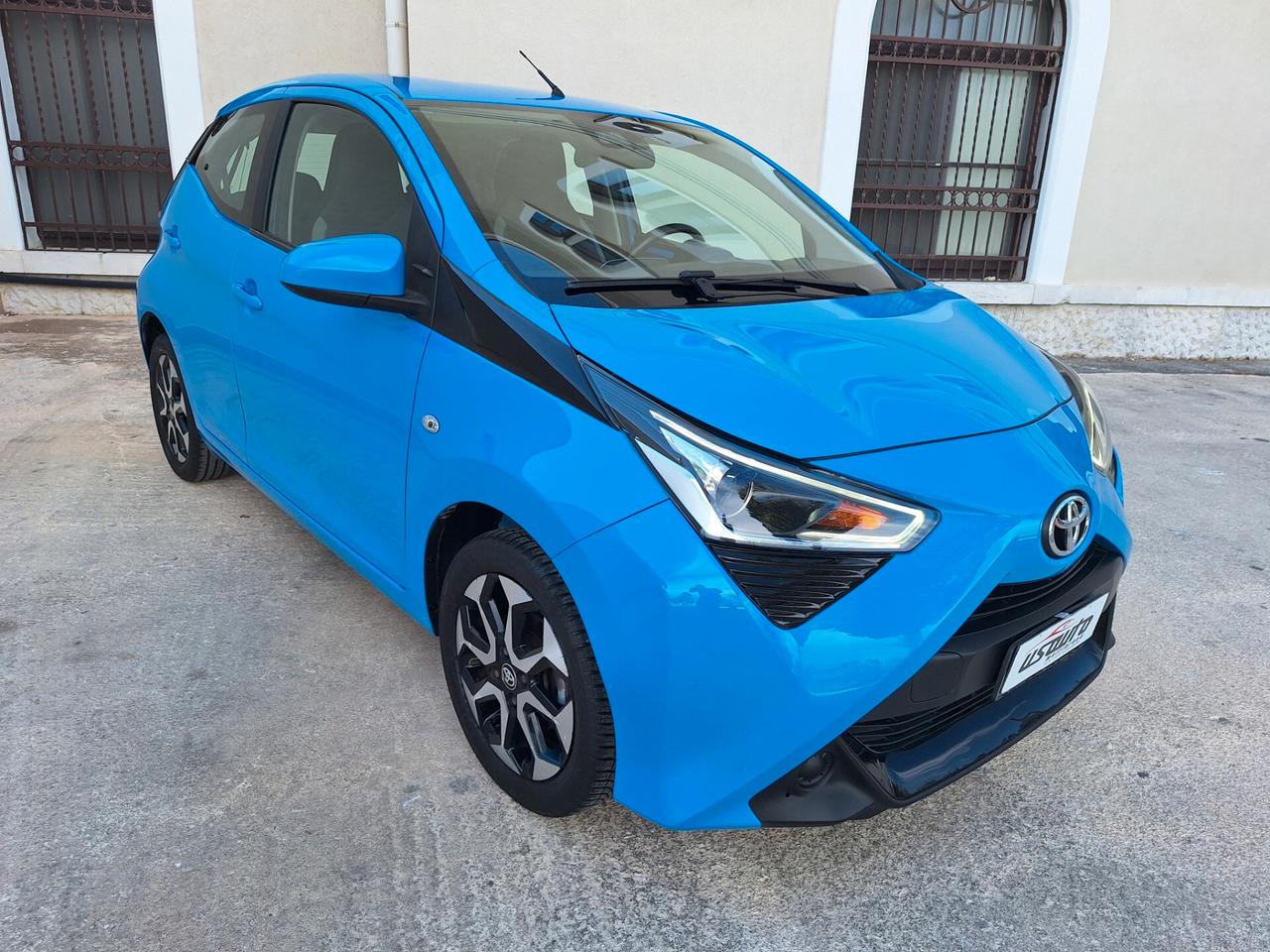 Toyota Aygo 1.0 5 porte x-cool 35000 km 2019