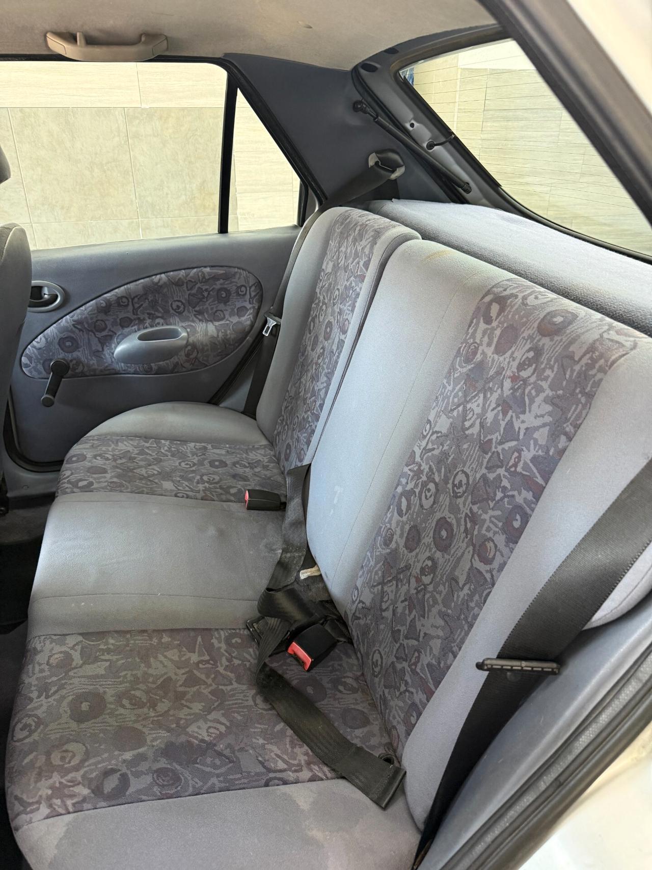 Ford Fiesta 1.2i 16V cat 5 porte Ghia