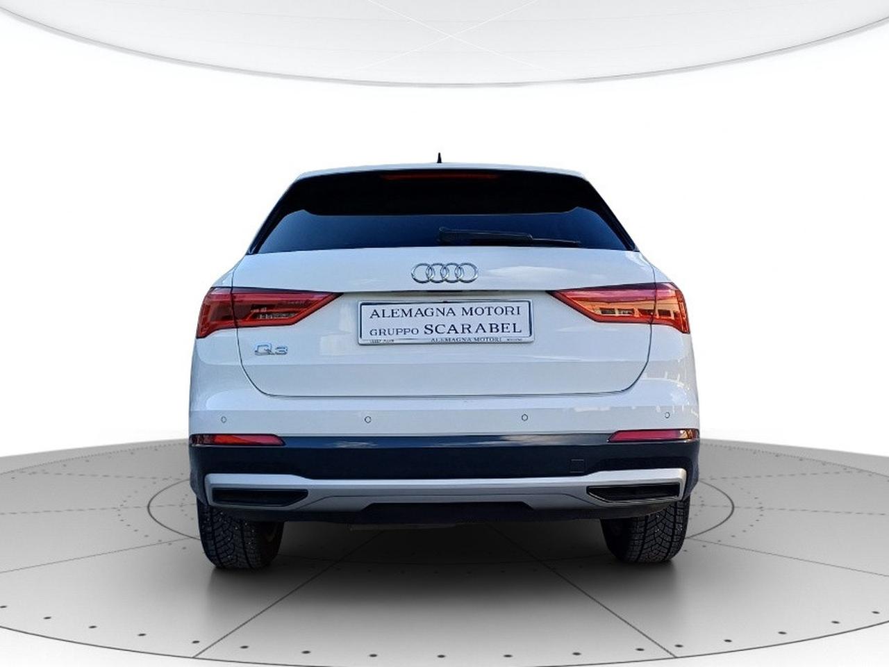 Audi Q3 35 2.0 tdi business advanced s-tronic