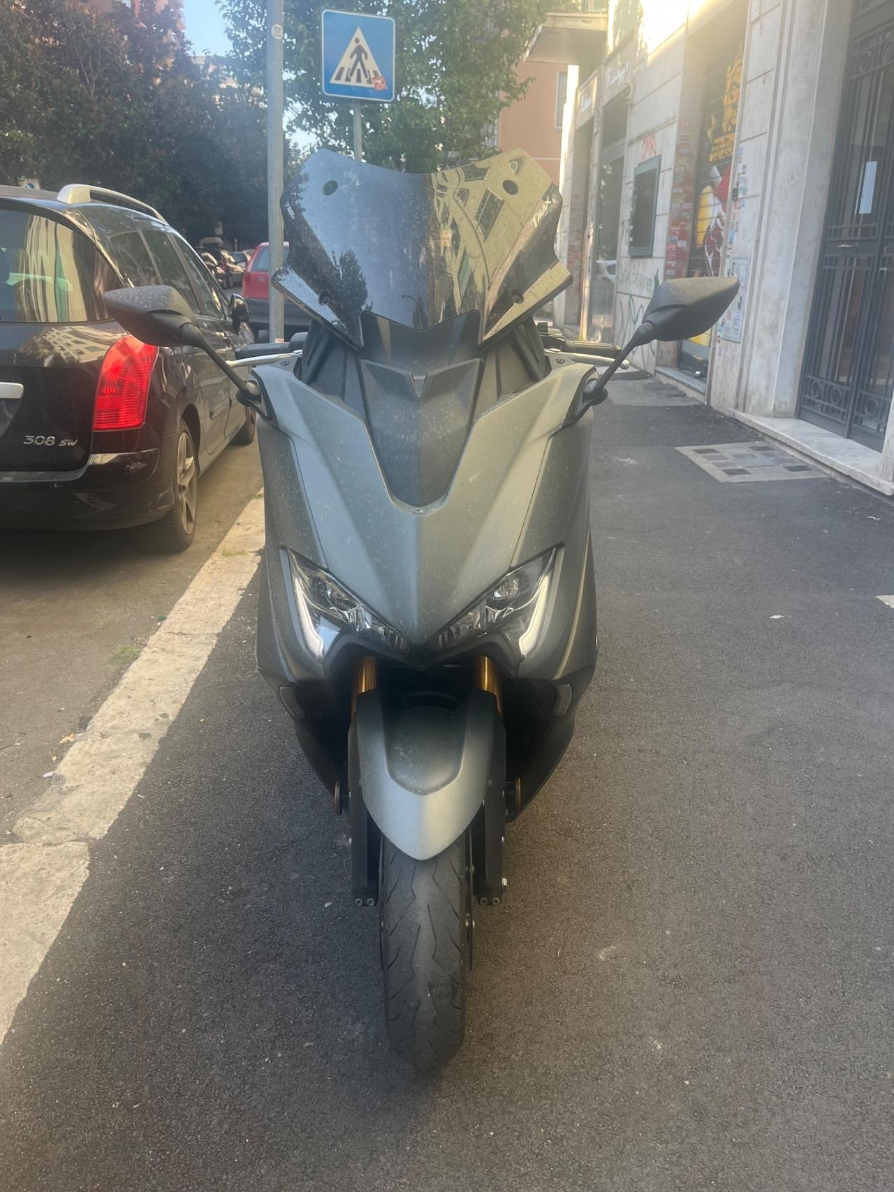 Yamaha T Max 560