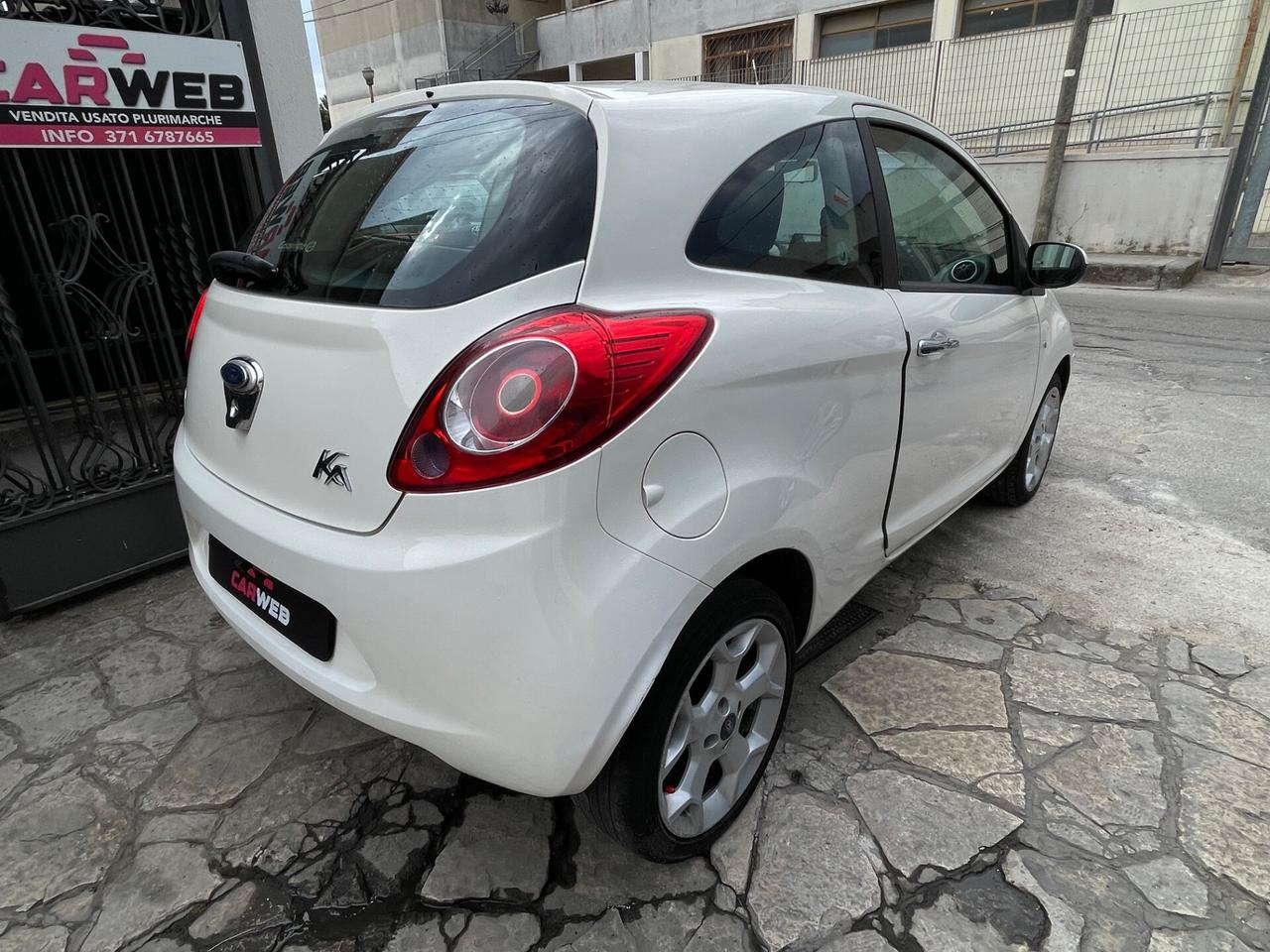 FORD KA 69CV Titanium CAM 2010
