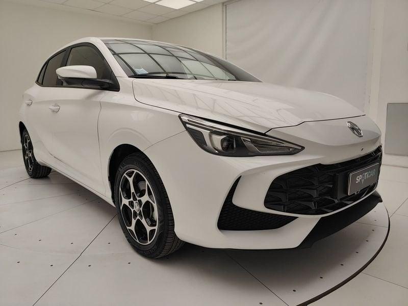 MG MG3 1.5 hybrid+ Luxury auto