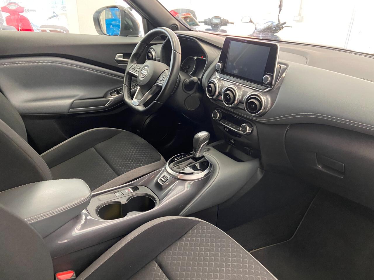 Nissan Juke 1.0 DIG-T 114 CV DCT N-Connecta