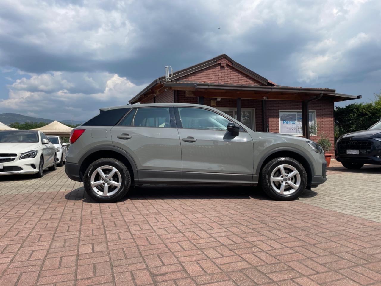 Audi Q2 35 TDI S tronic Business