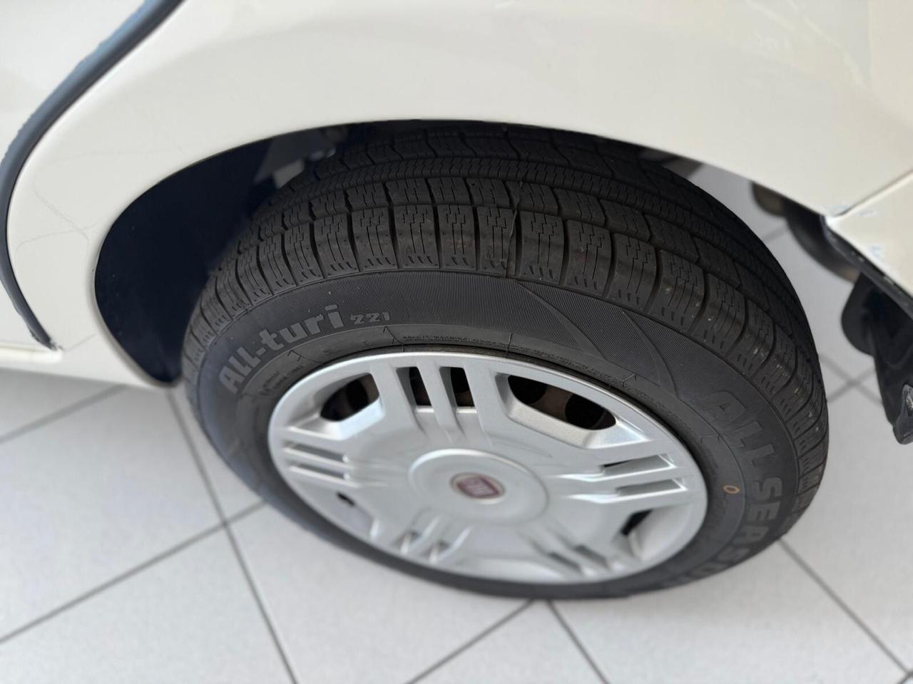Fiat Panda 1.4 NATURAL POWER X NEOPATENTATI 2011