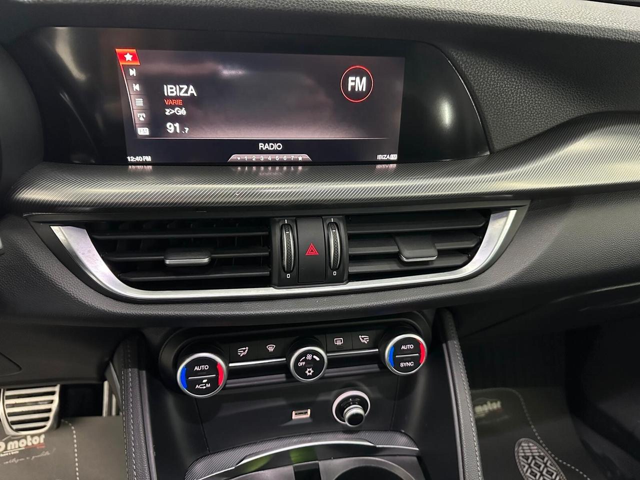 Alfa Romeo Stelvio 2.2 Turbodiesel 180 CV AT8 RWD Super