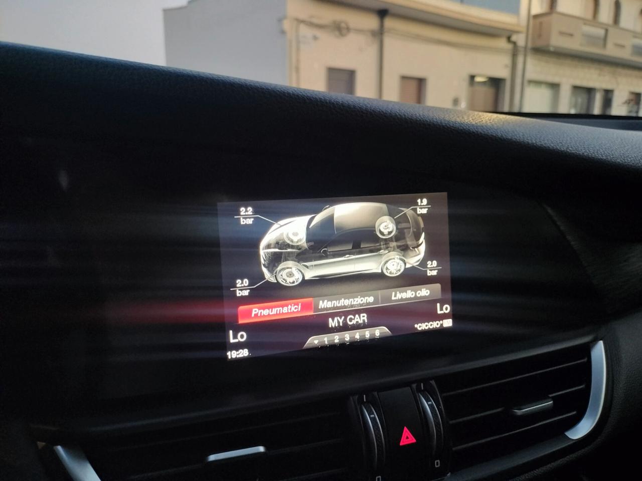 Alfa Romeo Giulia 2.2 Turbodiesel 180 CV AT8 veloce