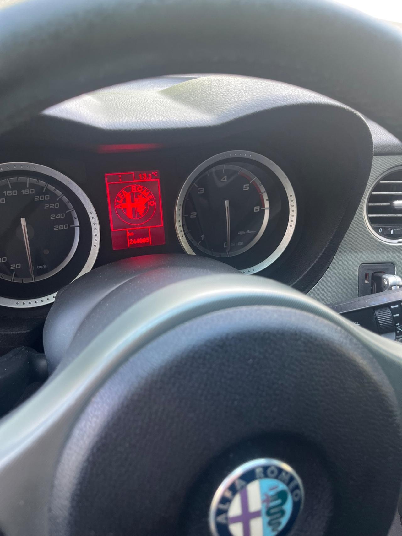 Alfa Romeo 159 1.9 JTDm 150CV Distinctive Q-Tronic