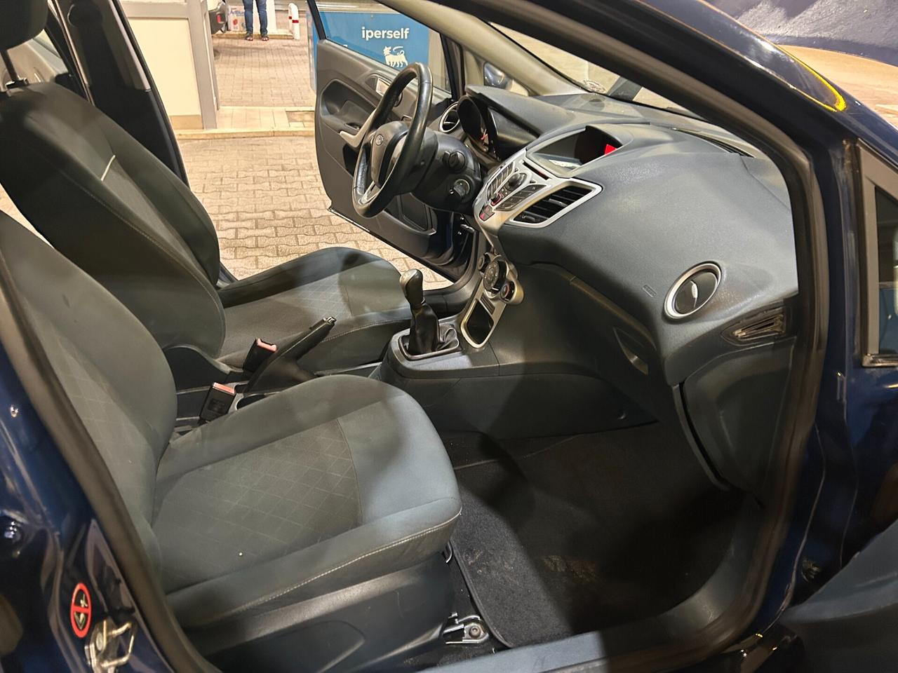 Ford Fiesta 1.4 TDCi 70CV 5 porte Titanium