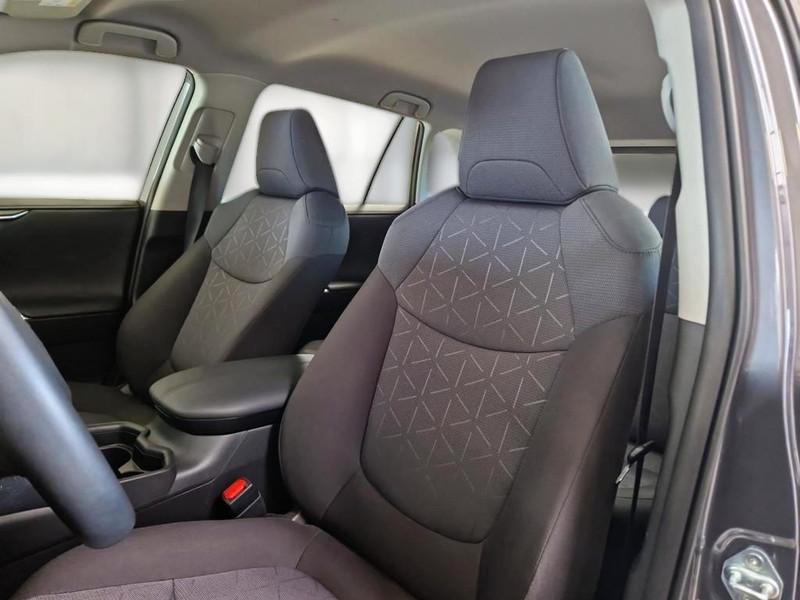 TOYOTA RAV 4 2.5 HV 178v E-CVT Business 4WD