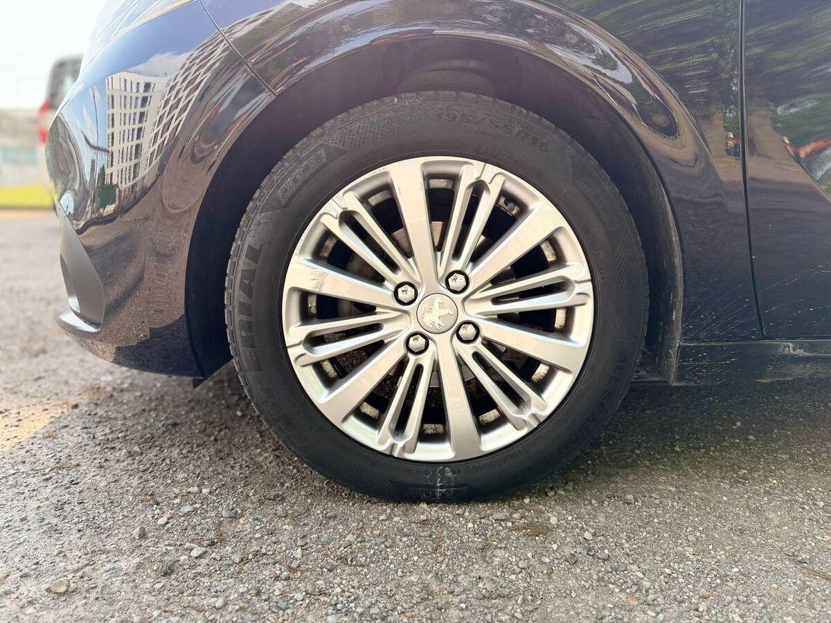 Peugeot 208 1.6 bluehdi Allure 75cv 5p CINGHIA SOSTITUITA