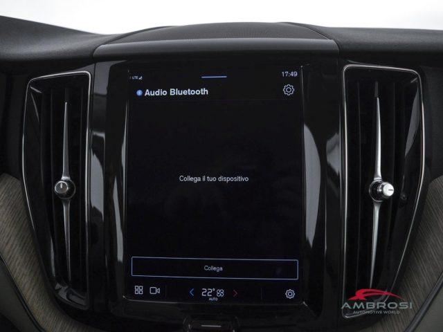 VOLVO XC60 B4 (d) automatico Core