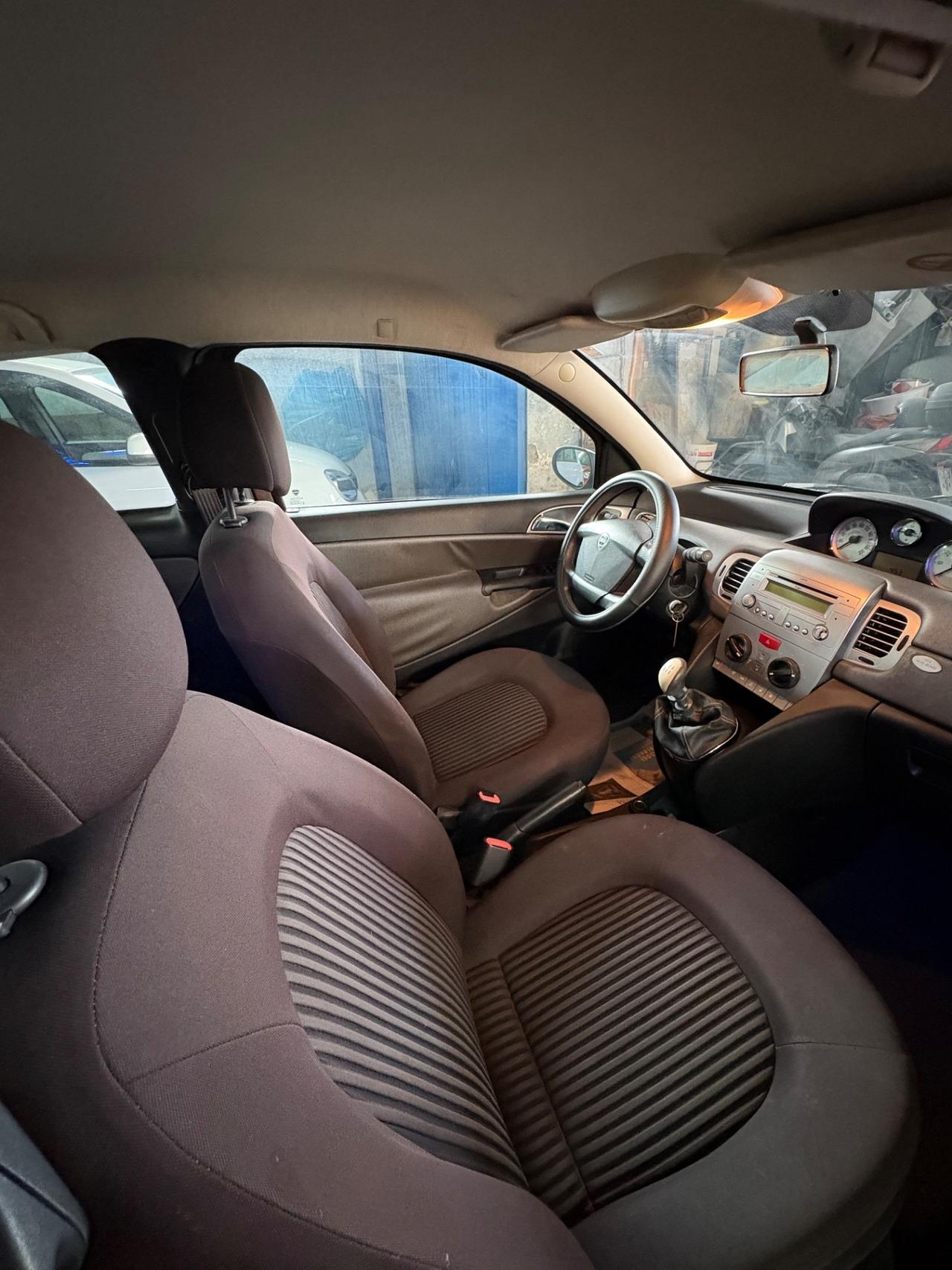 Lancia Ypsilon 1.4 Oro Ecochic GPL