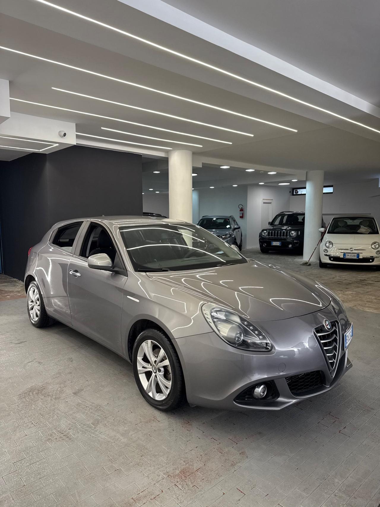 Alfa Romeo Giulietta 1.6 JTDm-2 105 CV Distinctive