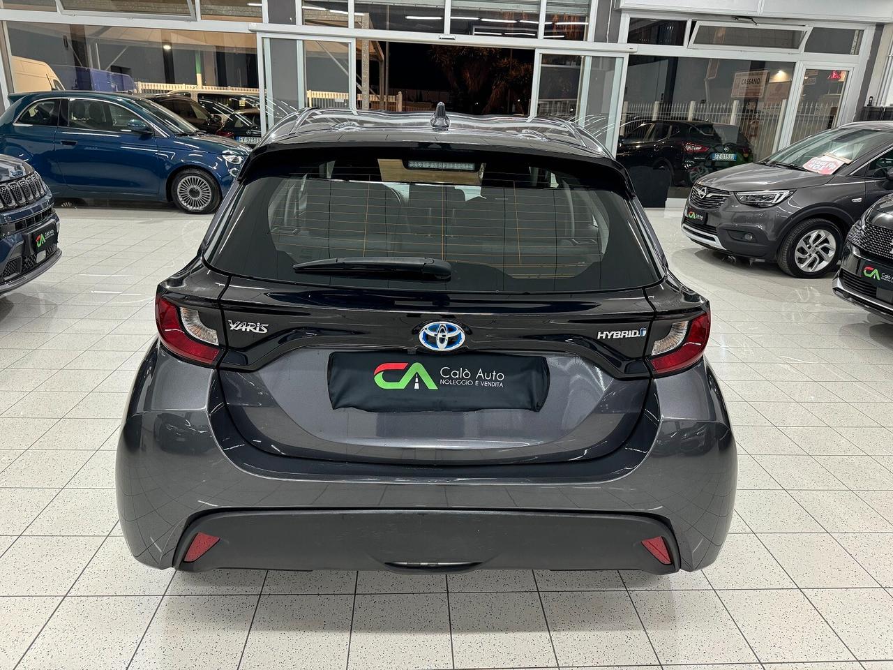 Yaris 1.5Hybrid Business PARI NUOVO IVA ESPOSTA