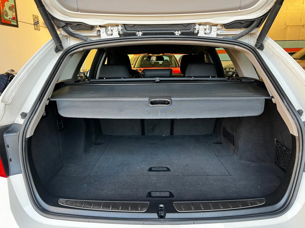 Bmw 316 316d Touring autom. adatta a neopatentati