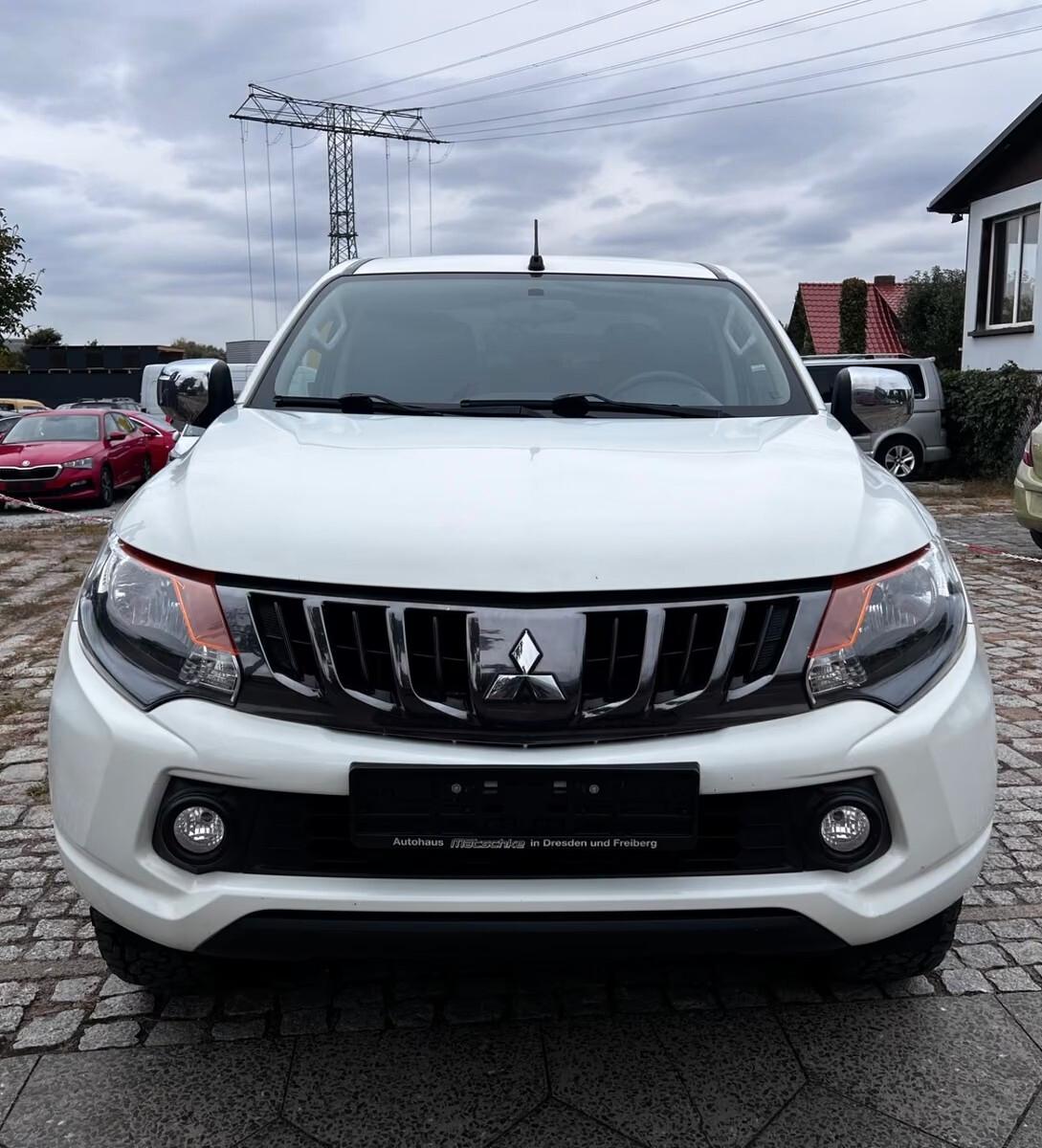 Mitsubishi L200 doppia cabina GANCIO+CERCHI