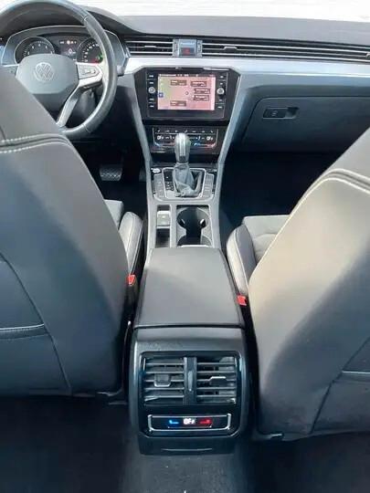 Volkswagen Passat Variant 1.5 TSI ACT DSG Business