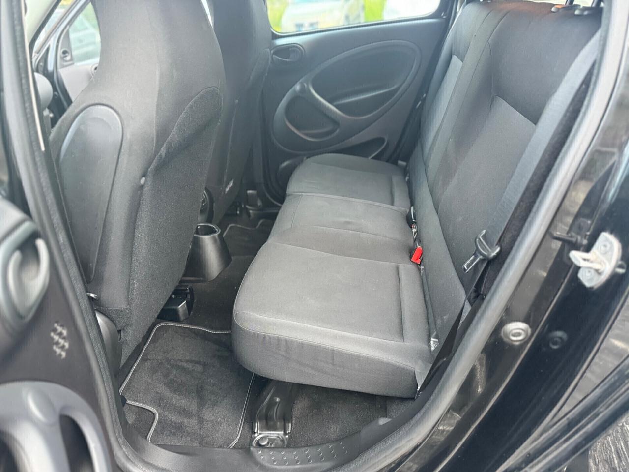Smart ForFour 70 1.0 Youngster
