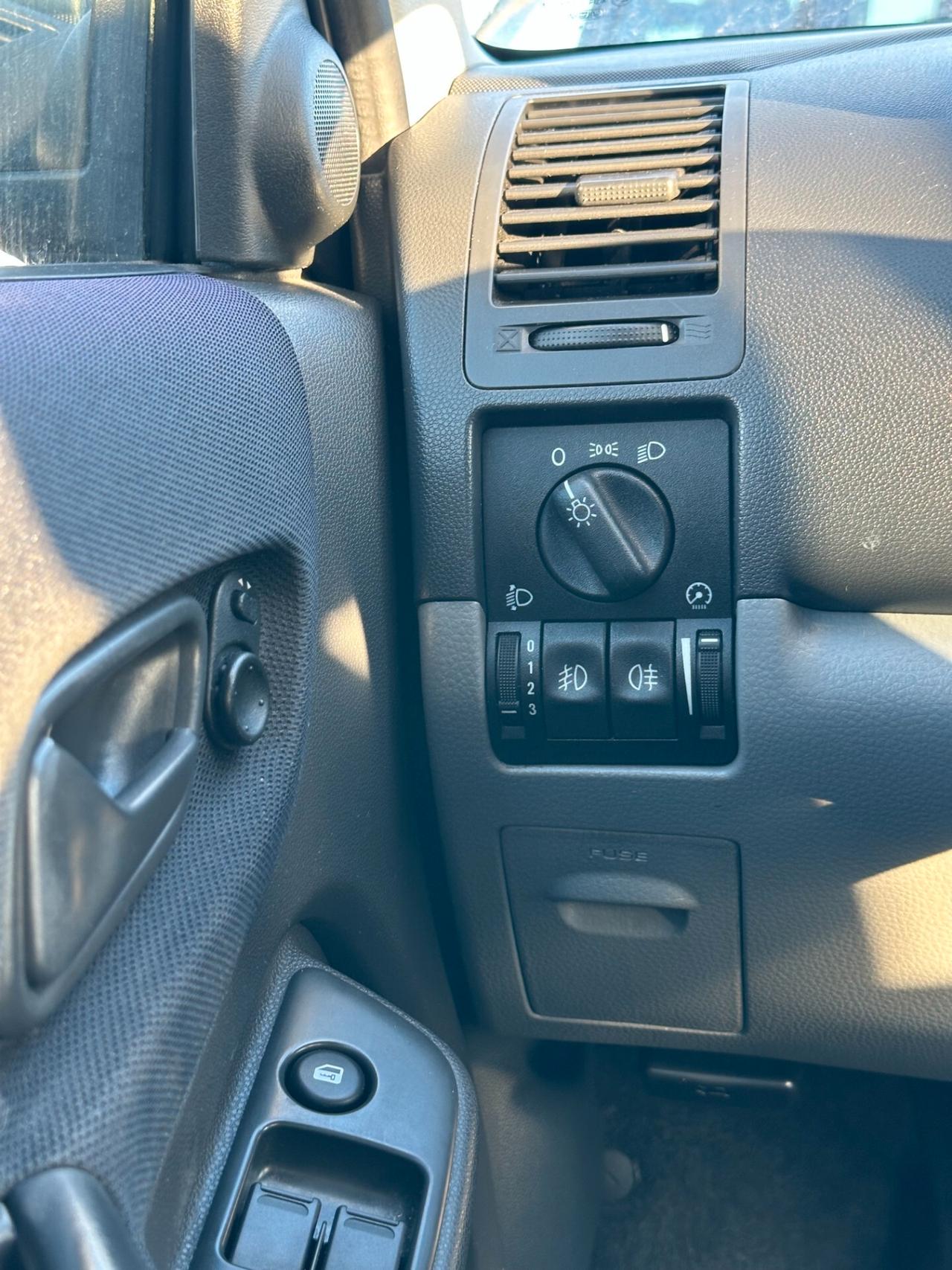 Suzuki Ignis 1.5 16V cat 4WD Deluxe