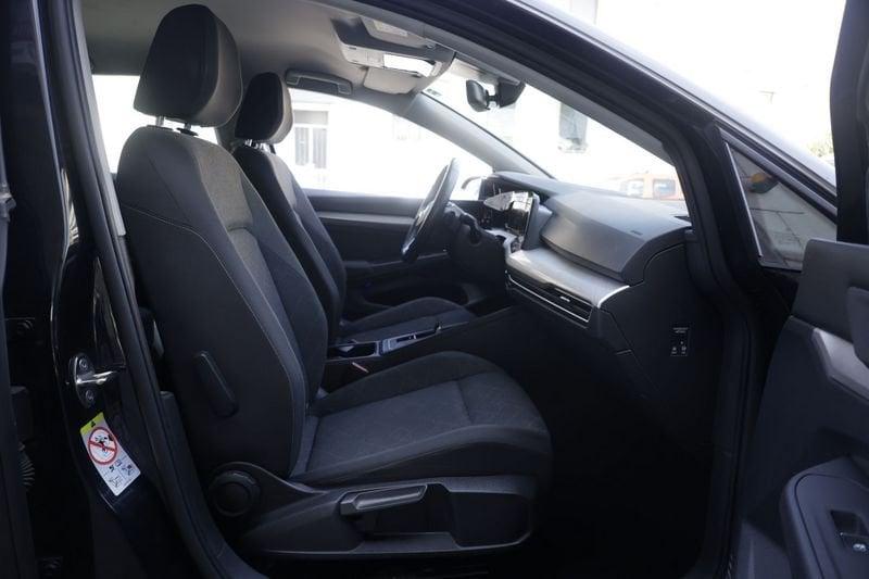 Volkswagen Golf Volkswagen Golf 2.0 TDI 150 CV DSG SCR Variant R-Line PROMOZIONE Unicoproprietario