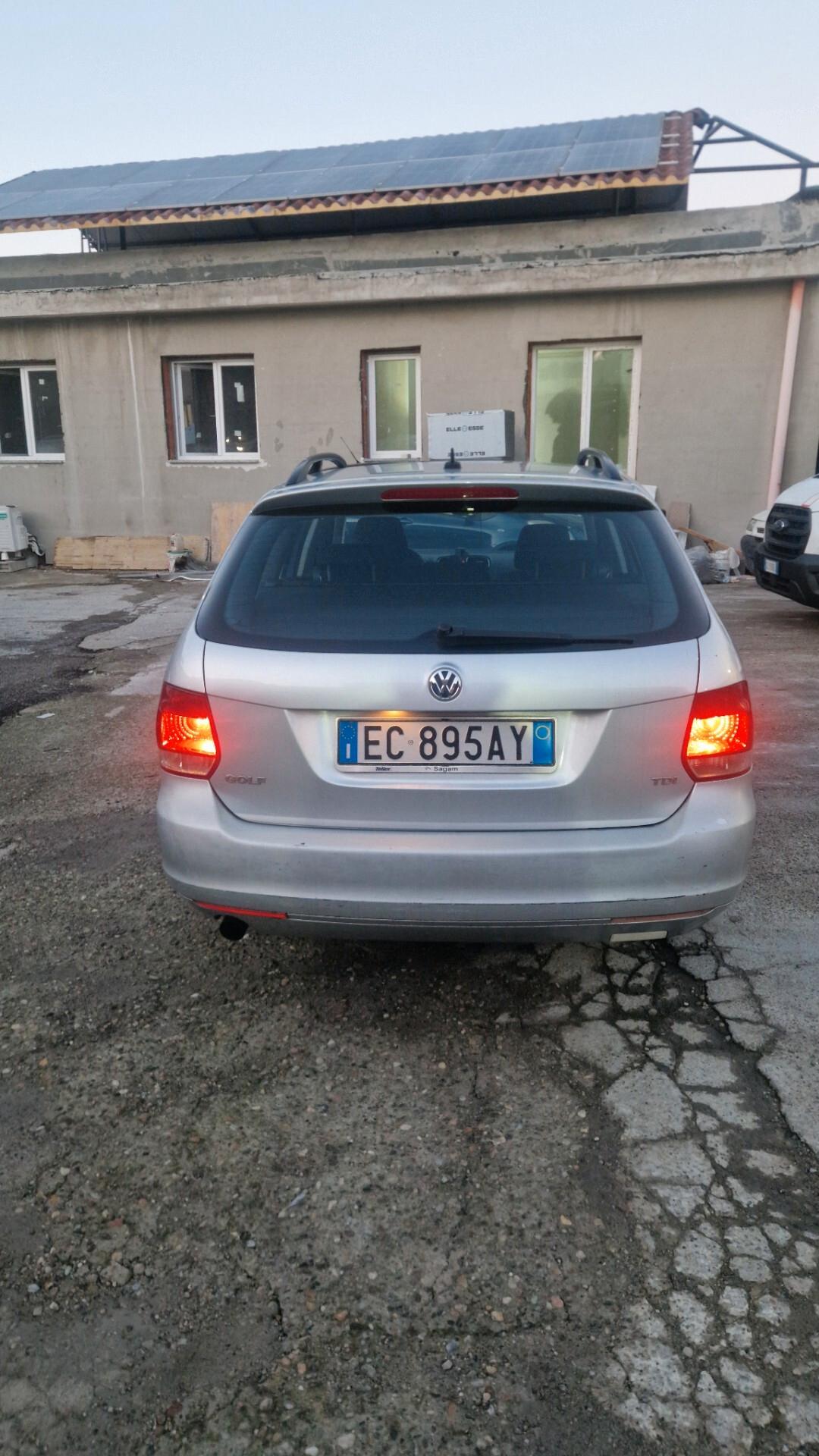 Volkswagen Golf 1.6 TDI DPF 5p. Highline