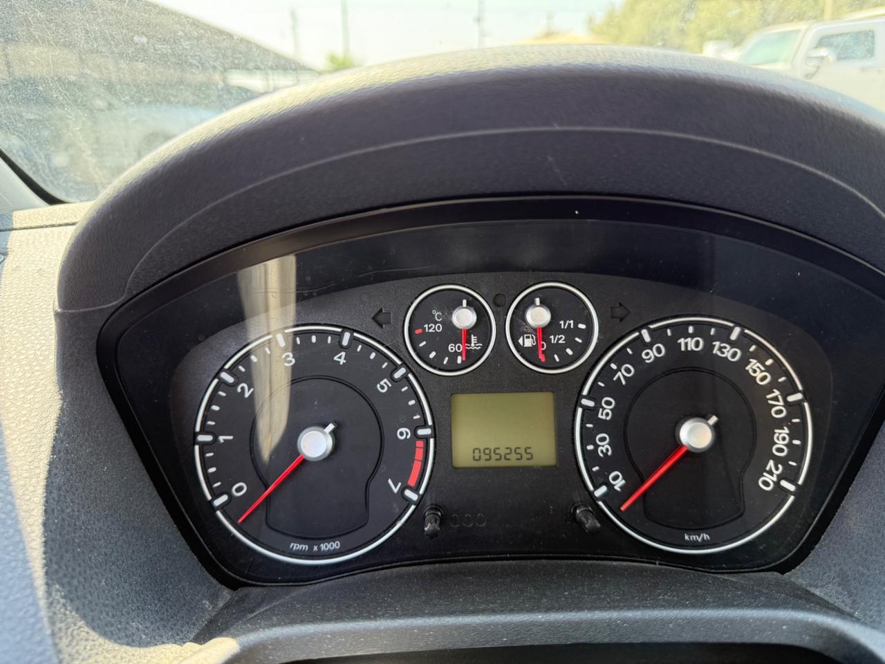 Ford Fiesta 1.2 solo 90.000km