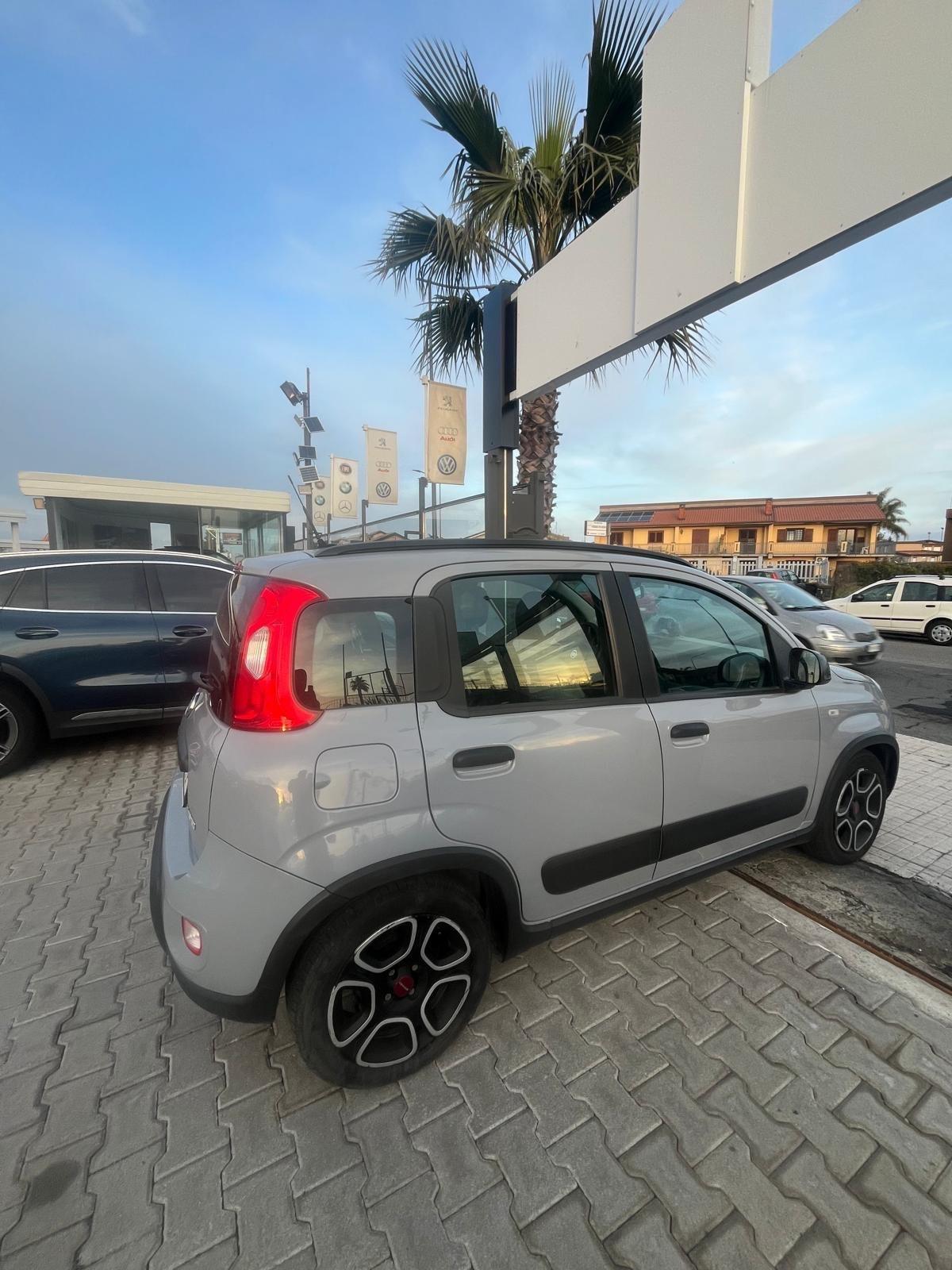 Fiat Panda 1.0 FireFly S&S Hybrid City Cross