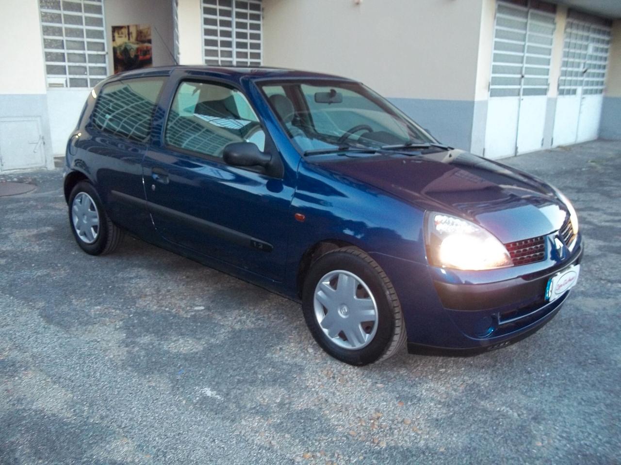 Renault Clio Authentique 1.2 8v 3p 126.300km ok neopatentati