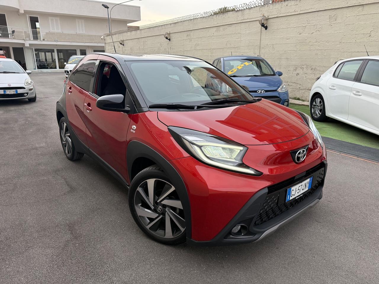 Toyota Aygo X 1.0benzina LOUNGE Km24.000 - 2022