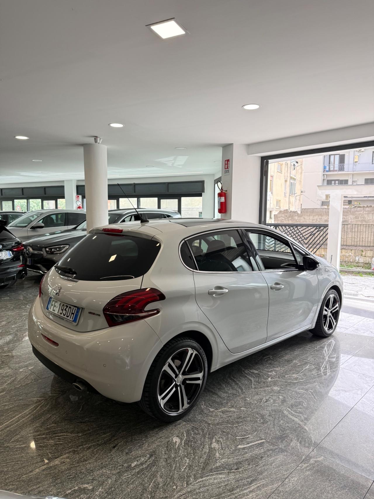 Peugeot 208 BlueHDi 100 5 porte GT Line