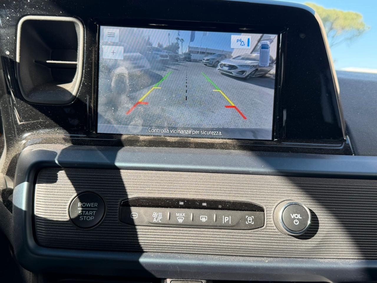 Ford Tourneo Courier 1.0 EcoBoost Active