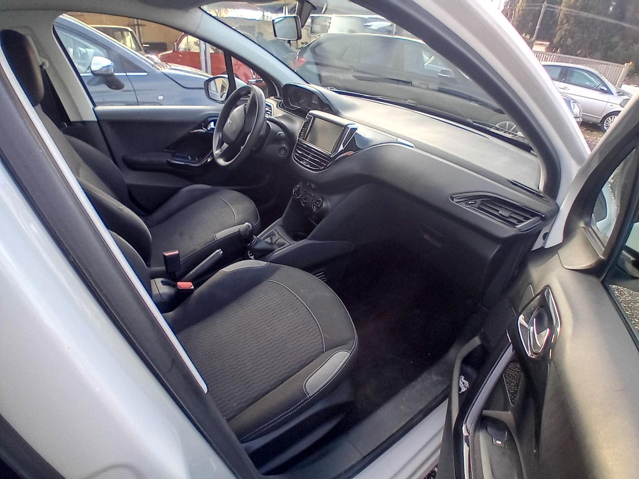 Peugeot 208 1.2 5 porte FINANZIO