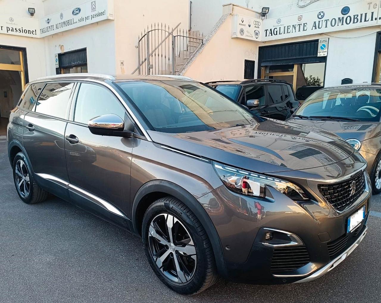 Peugeot 5008 BlueHDi 130 S&S Allure