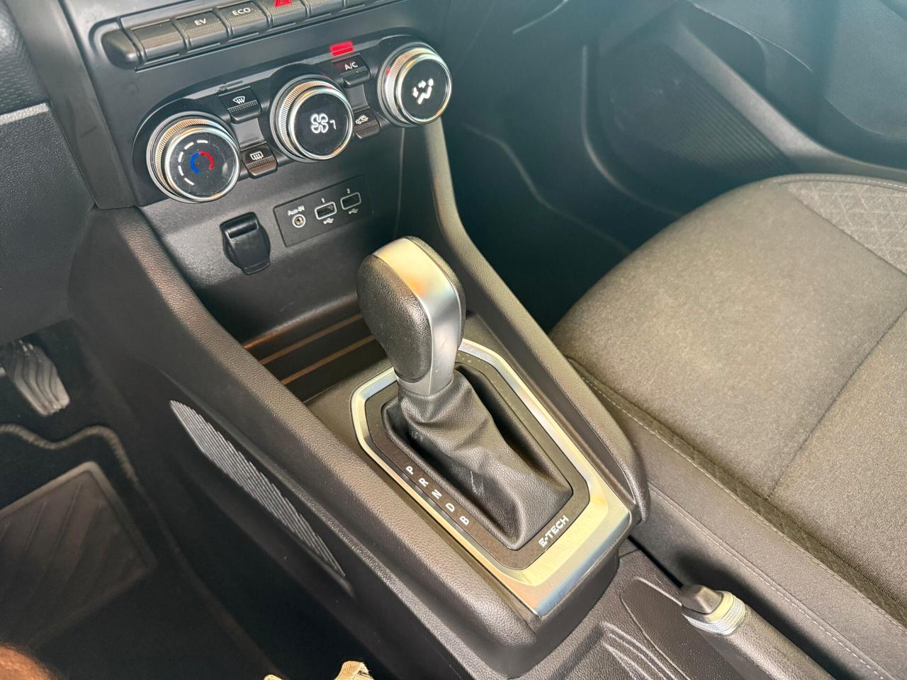 Renault Clio Full Hybrid E-Tech 140 CV 5 porte Business