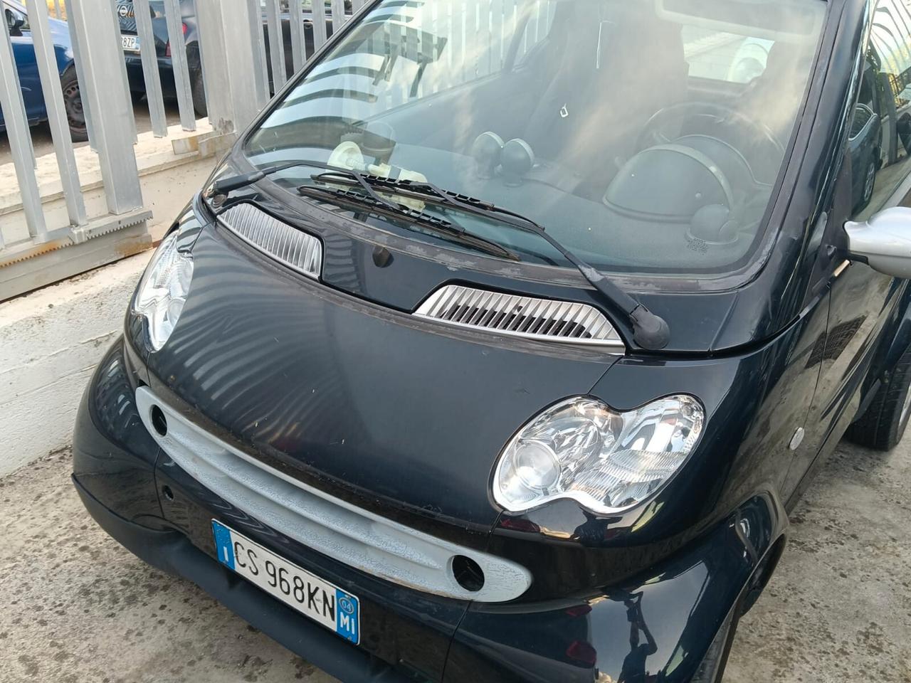 Smart ForTwo 700 coupé pure (37 kW)