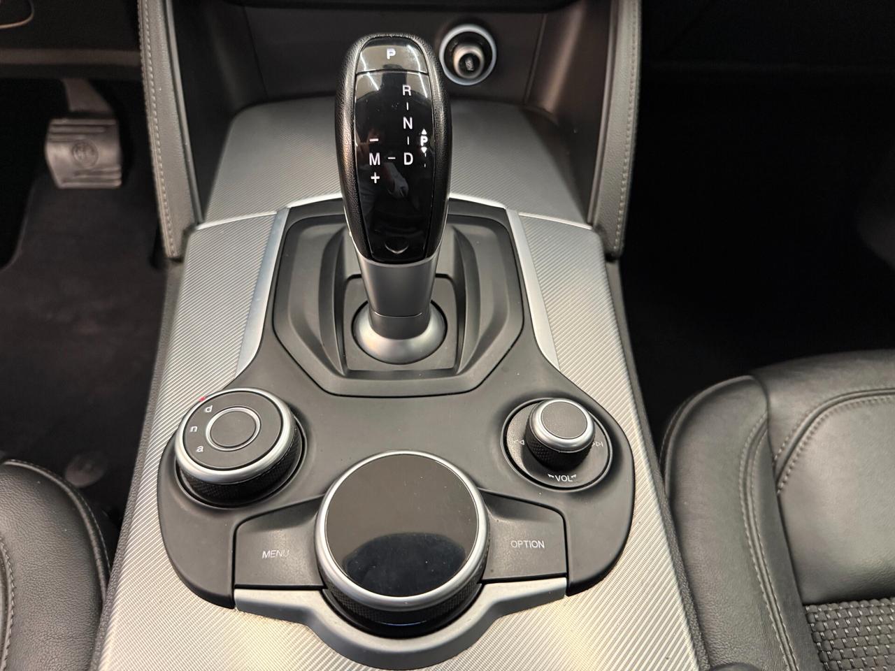 Alfa Romeo Stelvio 2.2 Turbodiesel 210 CV AT8 Q4 Super