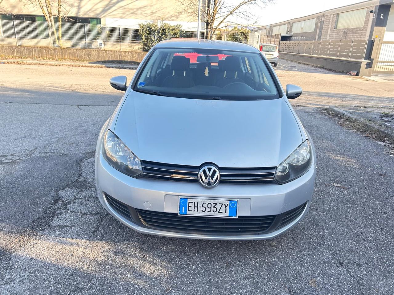 Volkswagen Golf 1200 tsi 105 cv leggi annuncio