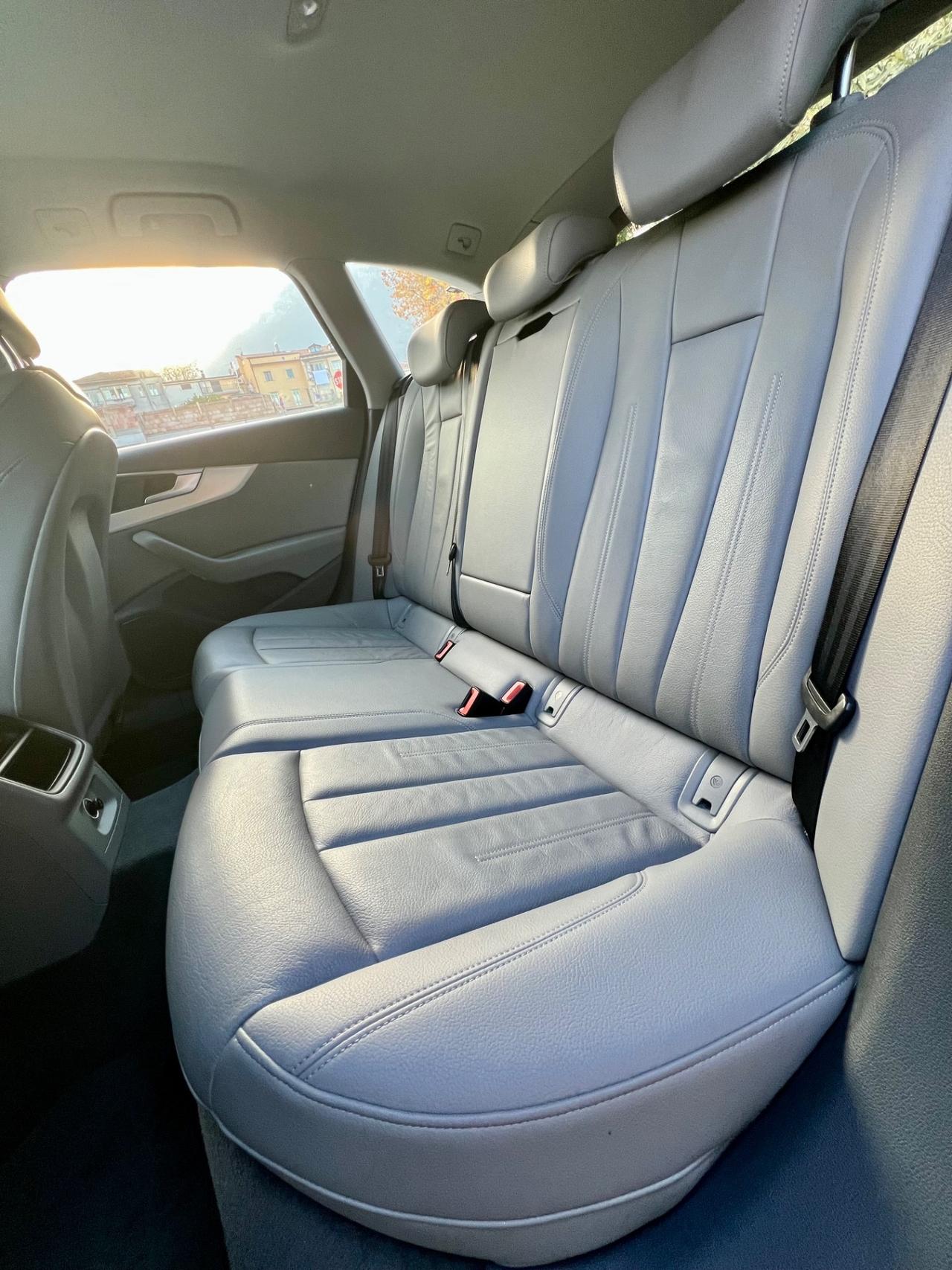 Audi A4 2.0 TDI AVANT Acc.Permute