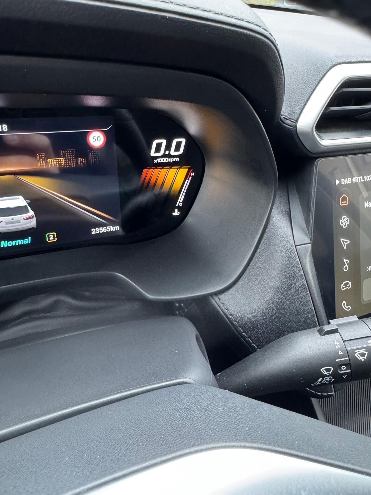 Mg ZS 1.5 Hybrid+ Luxury