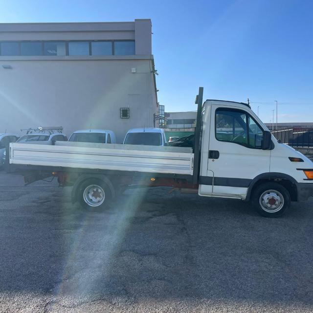 IVECO DAILY 35C11 CASSONE